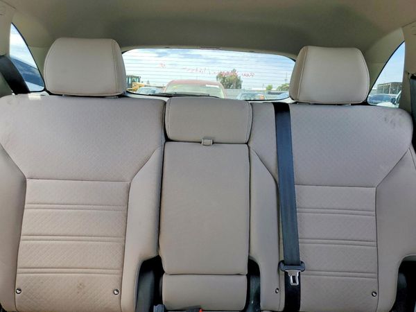 2016 KIA SORENTO L / LX