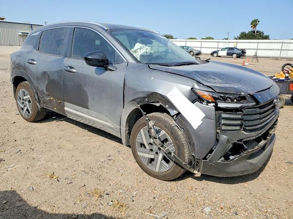 2026 NISSAN KICKS