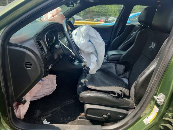 2022 DODGE CHARGER Scat Pack — DENT