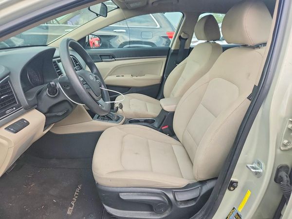 2017 HYUNDAI ELANTRA