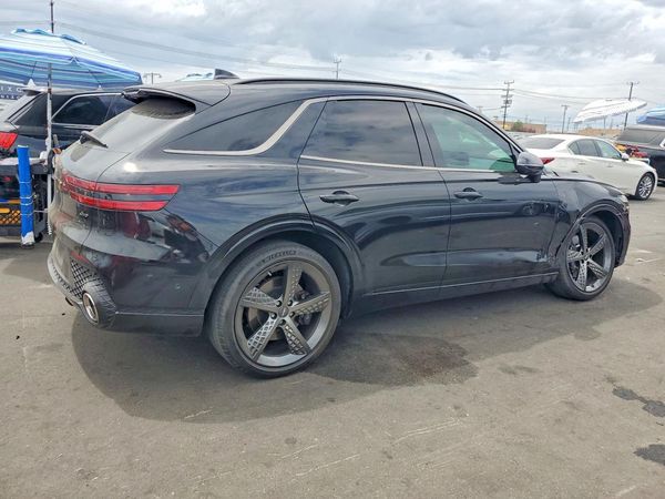 2023 GENESIS GV70