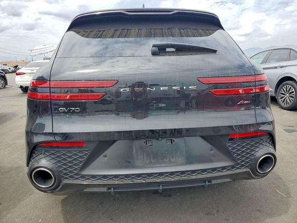 2023 GENESIS GV70