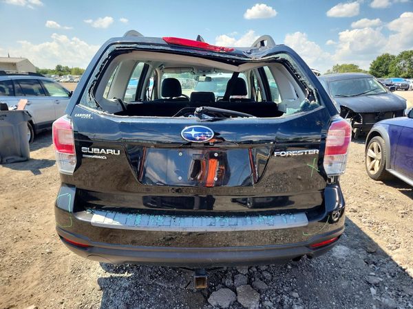2018 SUBARU FORESTER