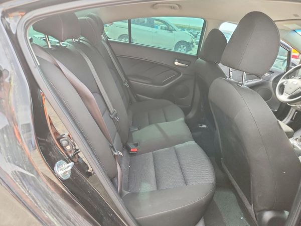 2017 KIA FORTE LX Base