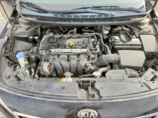 2017 KIA FORTE LX Base