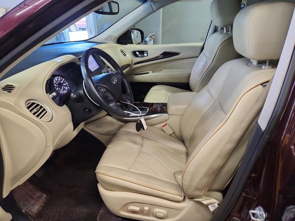 2015 INFINITI QX60 — DENT