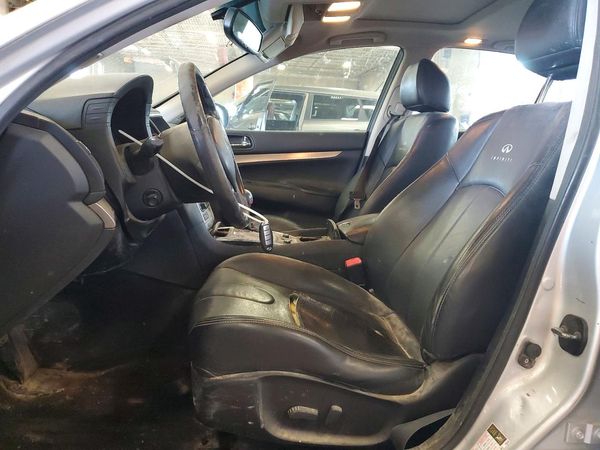 2012 INFINITI G37 — DENT