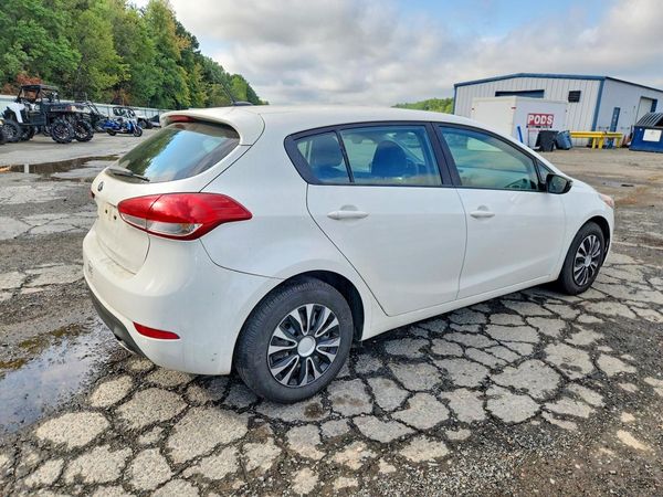 2018 KIA FORTE5