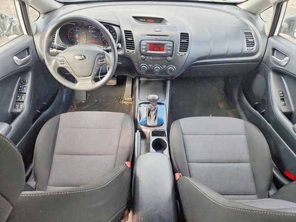 2018 KIA FORTE5