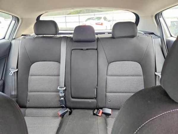 2018 KIA FORTE5