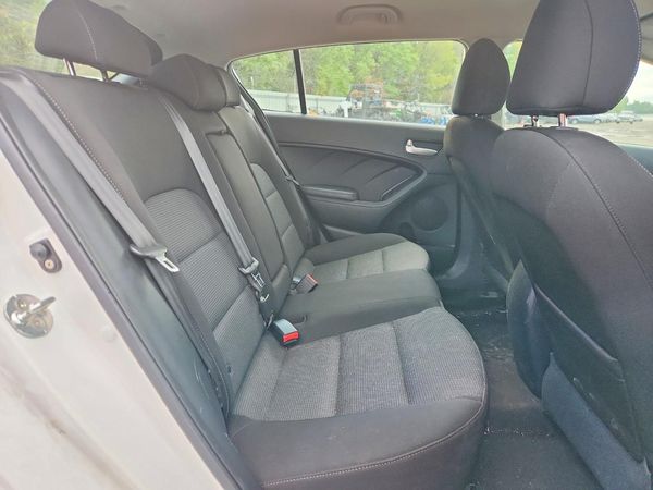 2018 KIA FORTE5