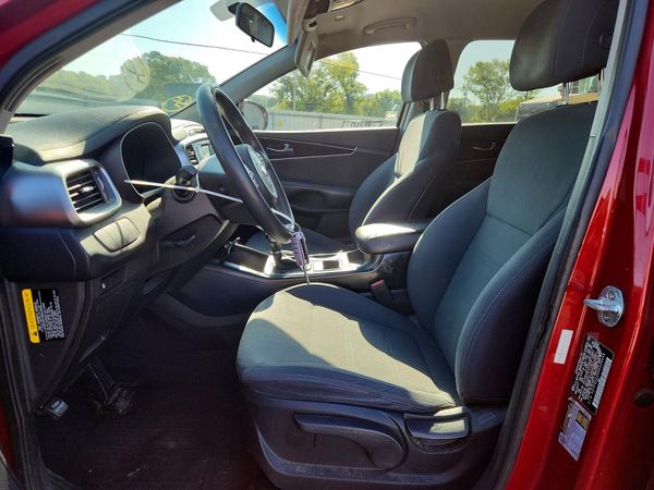 2017 KIA SORENTO L, LX