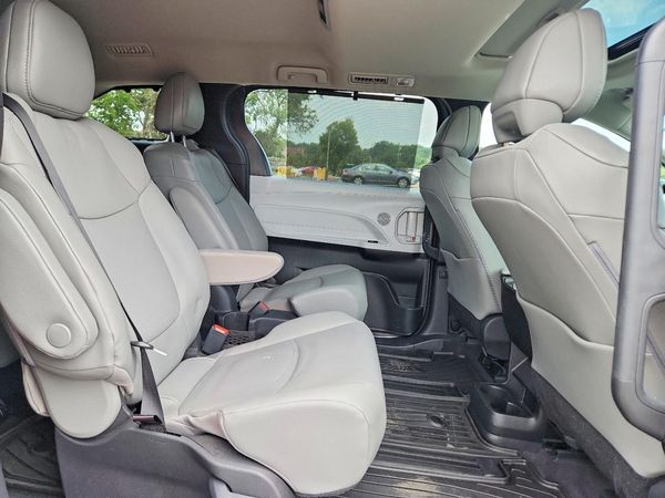 2026 TOYOTA SIENNA