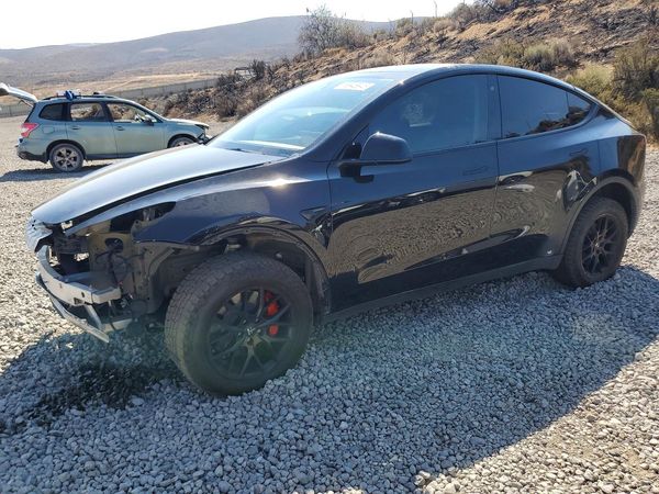 2022 TESLA MODEL Y — DSFA — Front 3/4