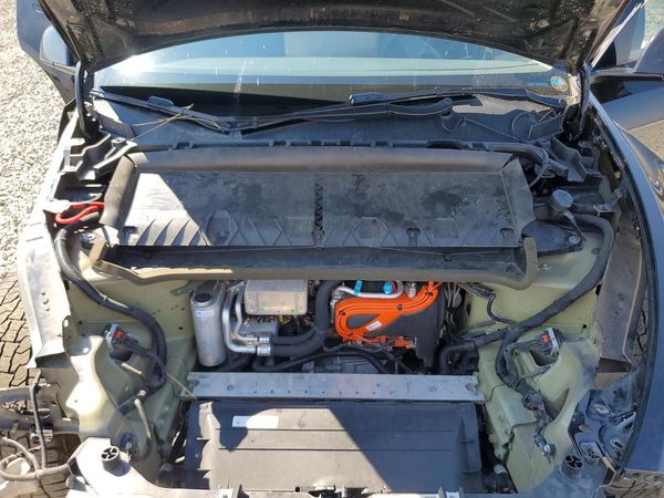 2022 TESLA MODEL Y — Engine bay