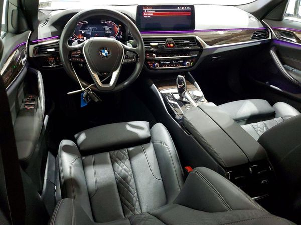 2023 BMW 540