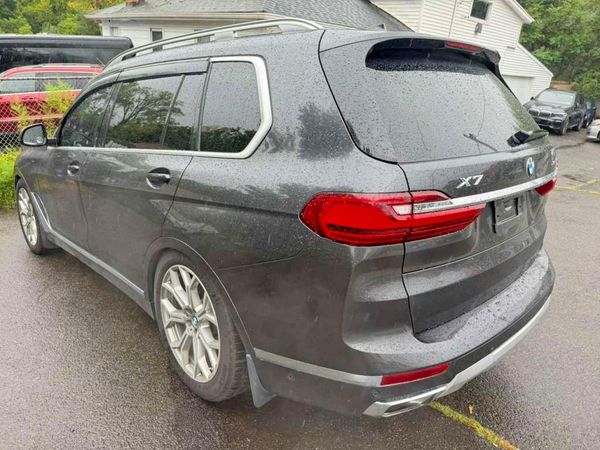 2019 BMW X7