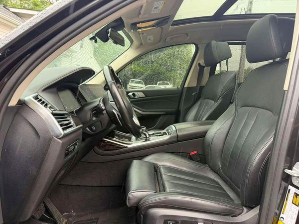 2019 BMW X7