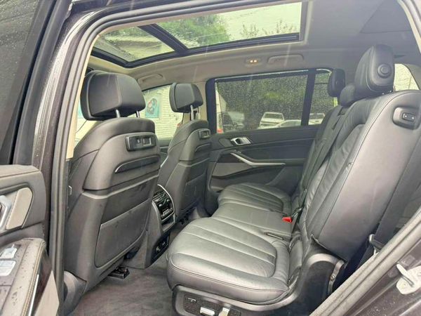 2019 BMW X7