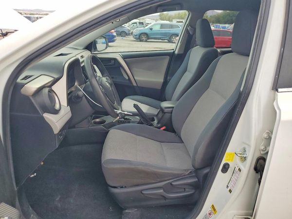 2015 TOYOTA RAV4 LE (X Grade)