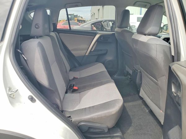 2015 TOYOTA RAV4 LE (X Grade)