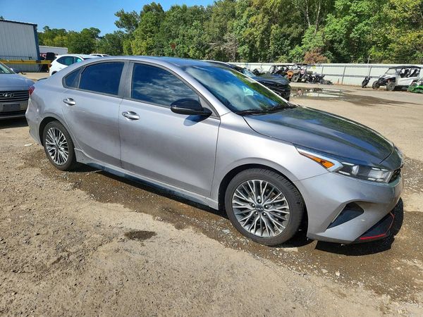 2024 KIA FORTE GT Line