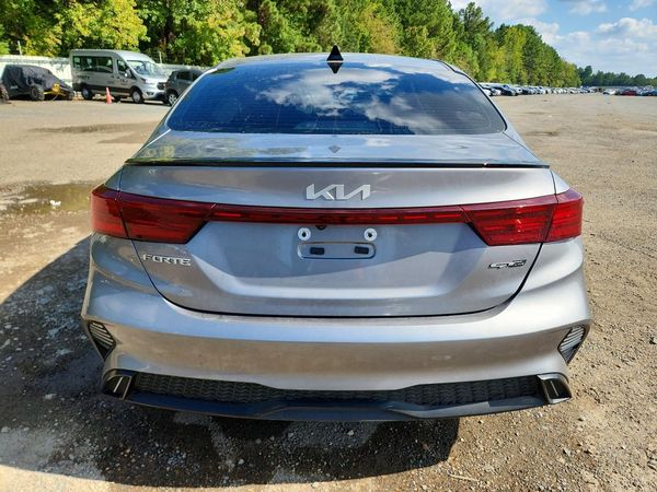 2024 KIA FORTE GT Line
