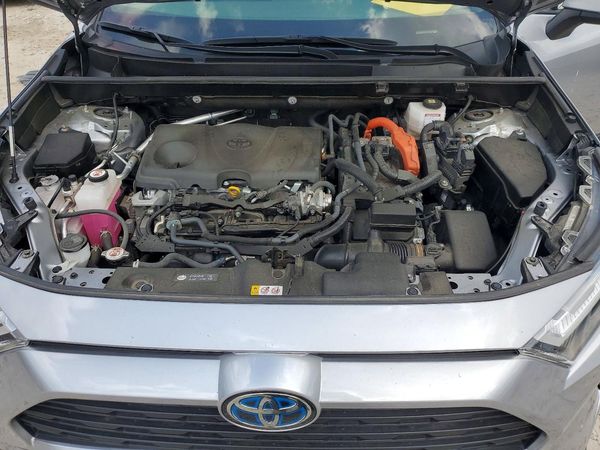 2023 TOYOTA RAV4 XLE — Engine bay