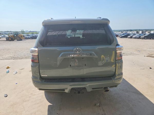 2023 TOYOTA 4RUNNER TRD Sport