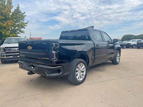 2022 CHEVROLET SILVERADO Custom