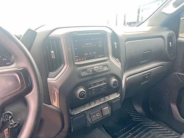2022 CHEVROLET SILVERADO Custom