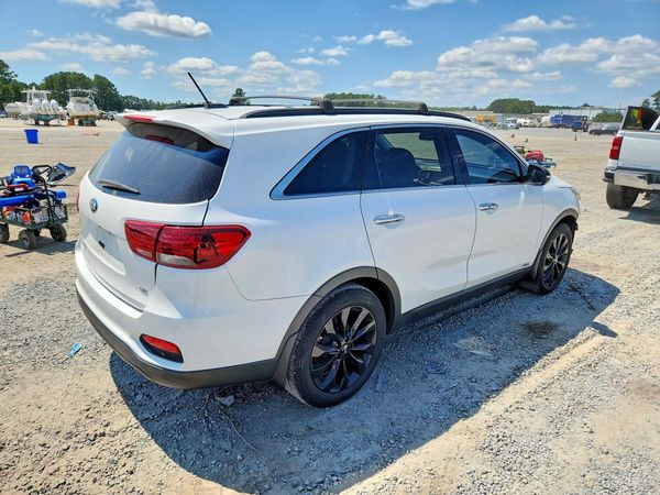 2020 KIA SORENTO