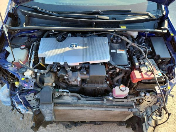 2016 TOYOTA PRIUS