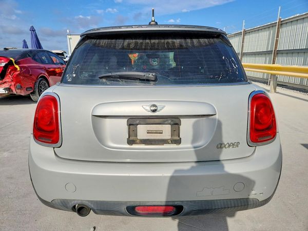 2014 MINI COOPER