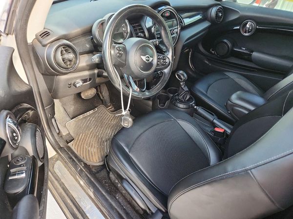 2014 MINI COOPER