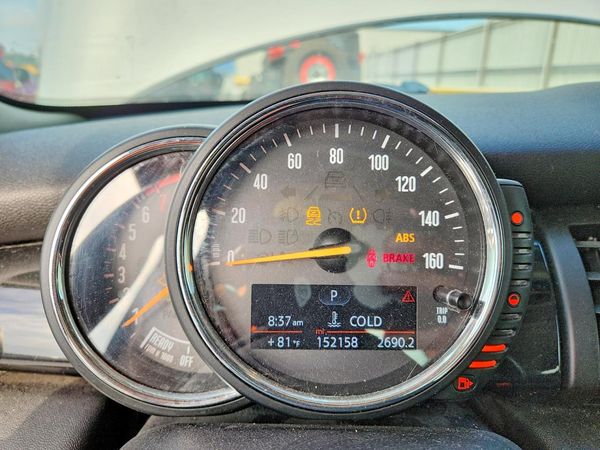 2014 MINI COOPER