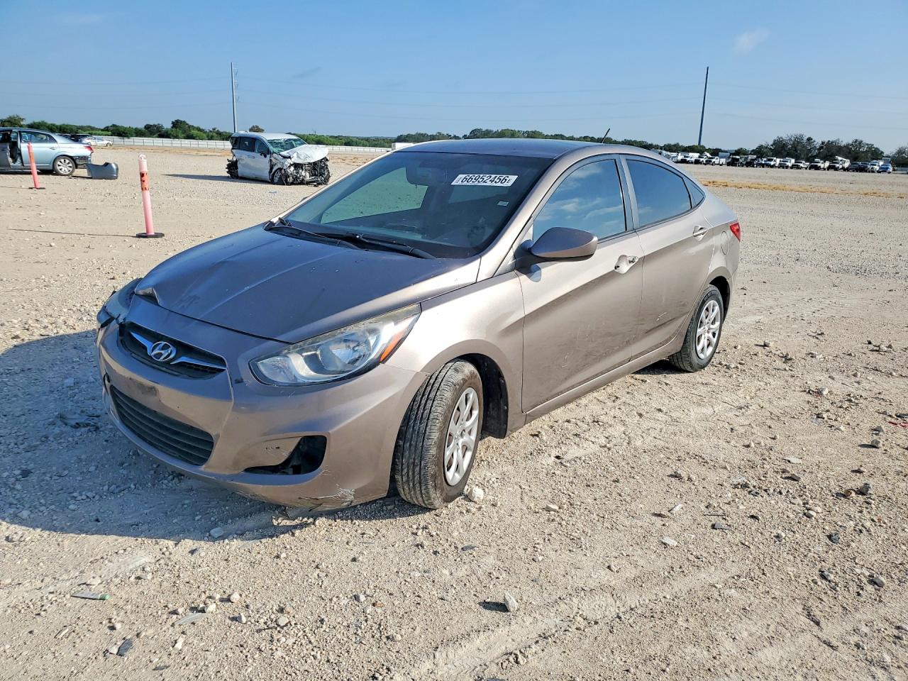2013 HYUNDAI ACCENT GLS, GS