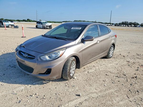 2013 HYUNDAI ACCENT GLS, GS