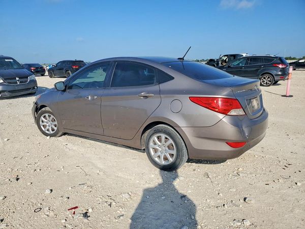 2013 HYUNDAI ACCENT GLS, GS