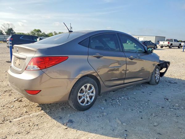 2013 HYUNDAI ACCENT GLS, GS