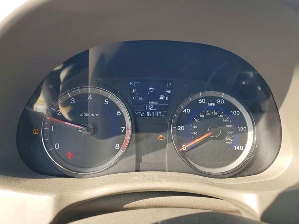 2013 HYUNDAI ACCENT GLS, GS