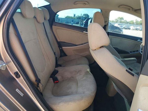 2013 HYUNDAI ACCENT GLS, GS