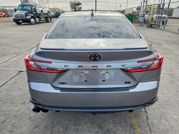 2025 TOYOTA CAMRY