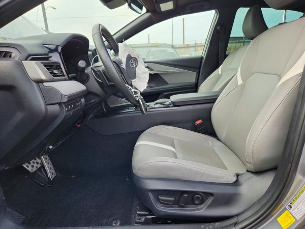 2025 TOYOTA CAMRY