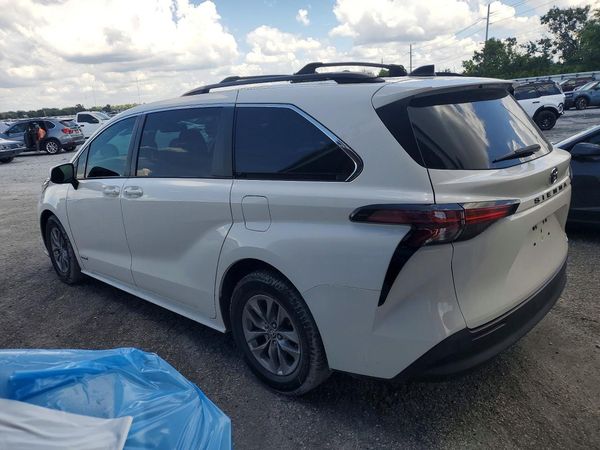 2021 TOYOTA SIENNA LE Plus Package