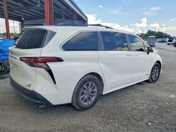 2021 TOYOTA SIENNA LE Plus Package
