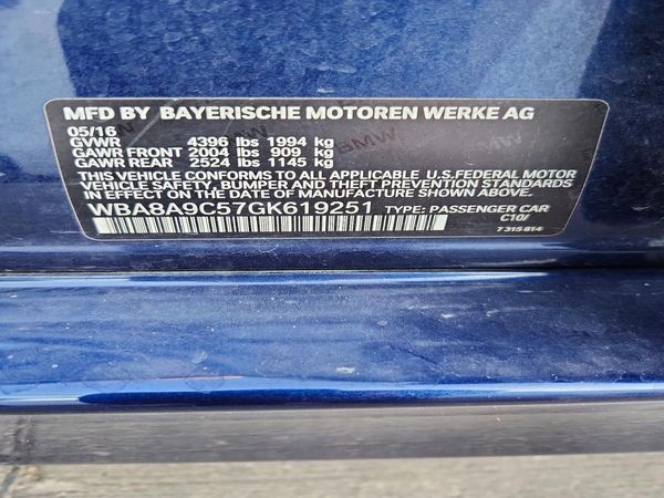 2016 BMW 320