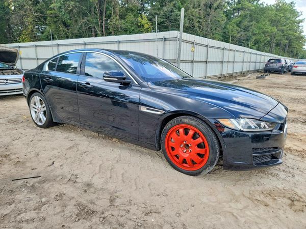 2017 JAGUAR XE