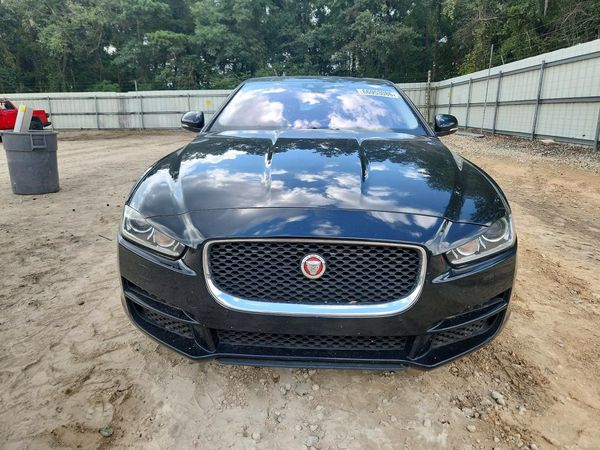 2017 JAGUAR XE