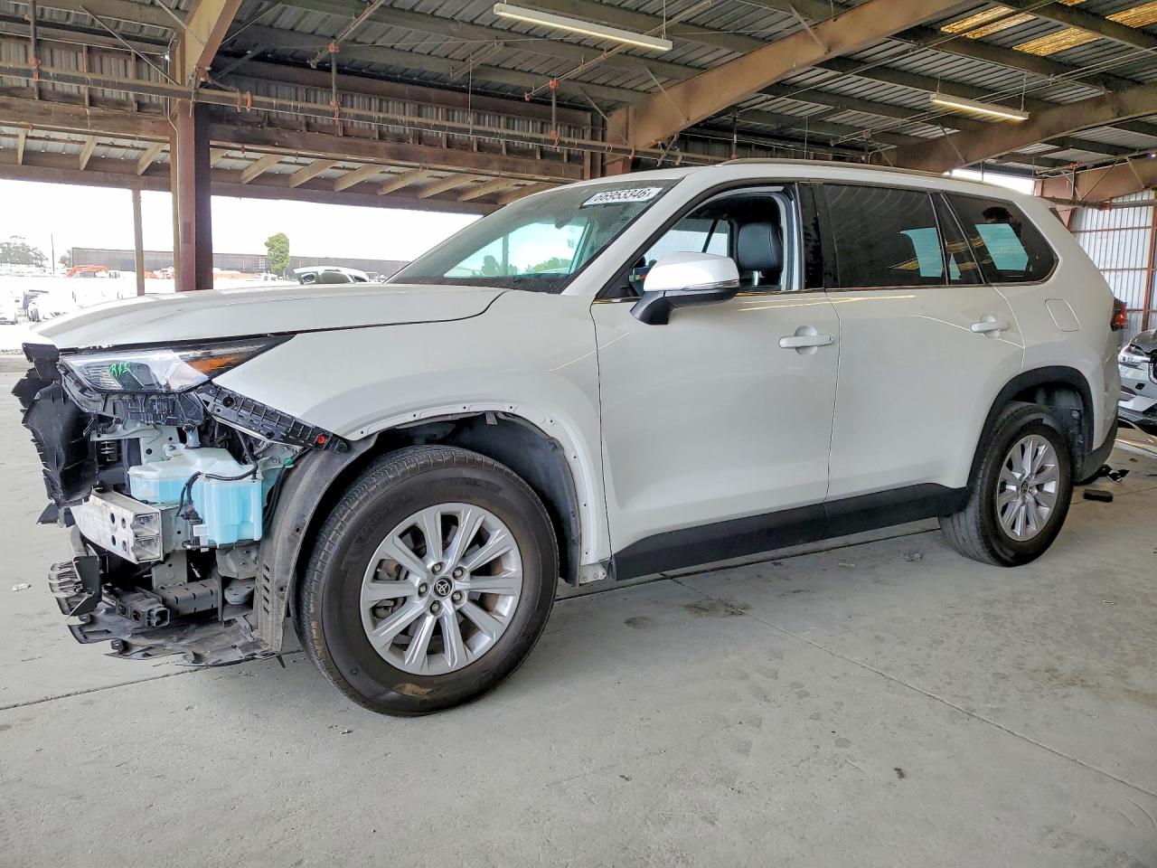 2024 TOYOTA GRAND HIGHLANDER — Front 3/4